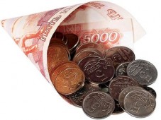 Рубль продолжил плавно снижаться на опасениях по оттоку капитала
